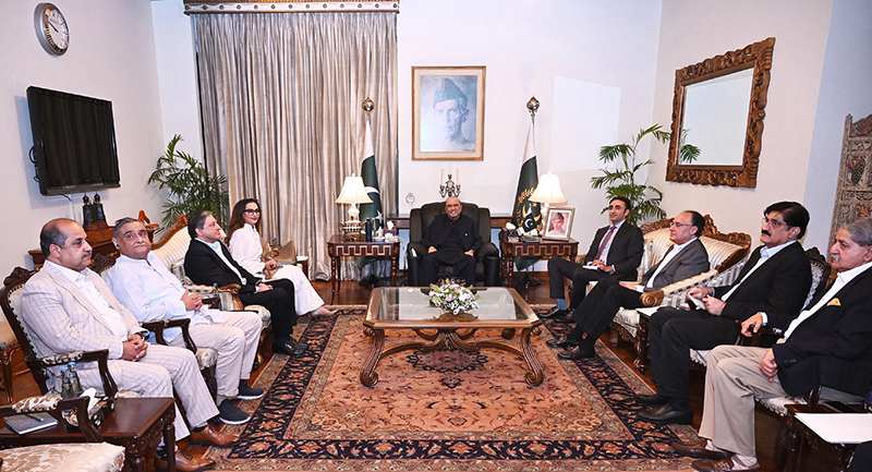 President Asif Ali Zardari Chairs Pre-Budget Consultative Meeting at Aiwan-e-Sadr