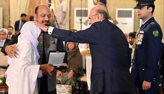 President Zardari Confers Civil Awards