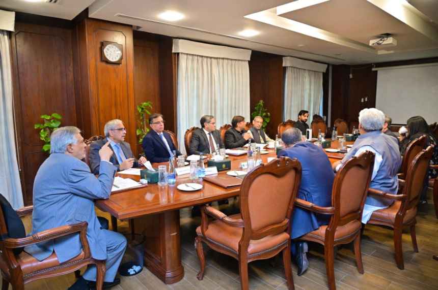 Committee Stresses Balanced, Growth-Oriented Steps to Broaden Tax Base