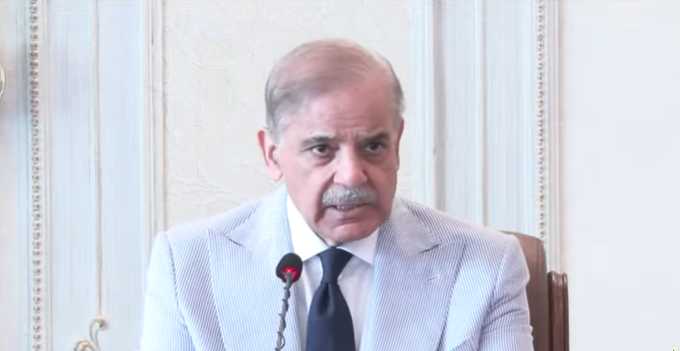 PM Calls for National Efforts to Transform Pakistan into Economic Power