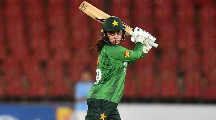 Eyman Fatima's fifty leads Pakistan to fighting total in second T20I against Zimbabwe