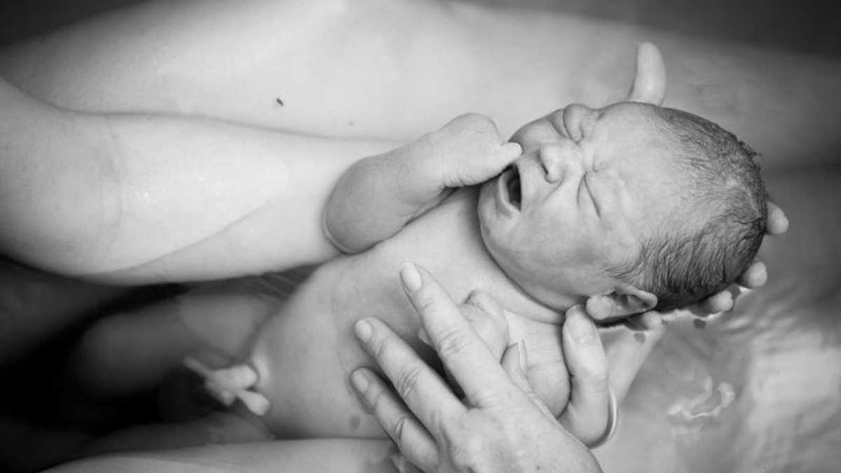 License to deliver: Some midwives break the law to assist with home births