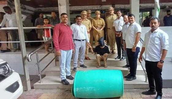 Indian Woman Kills Lover