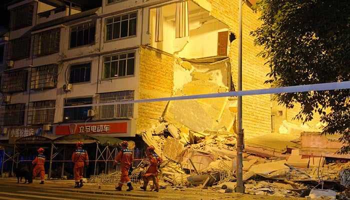 5.2-Magnitude Earthquake Kills Two in South China