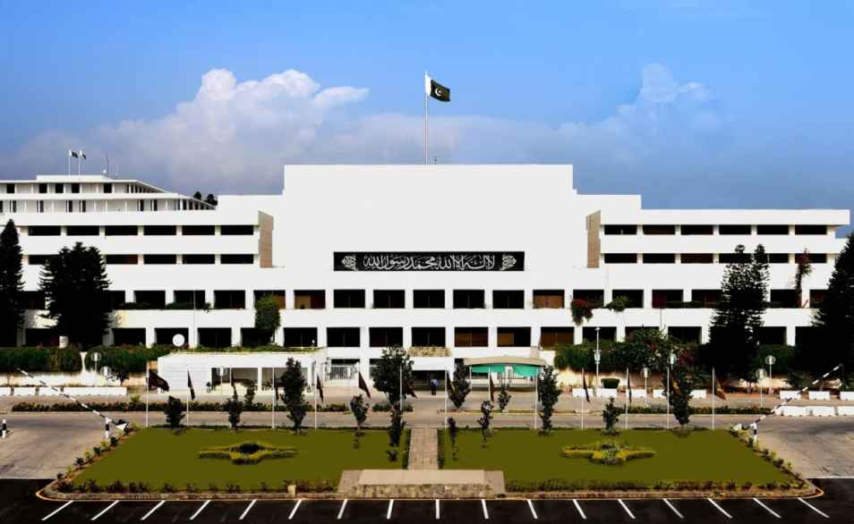 Lack of Quorum Forces NA Session Adjournment