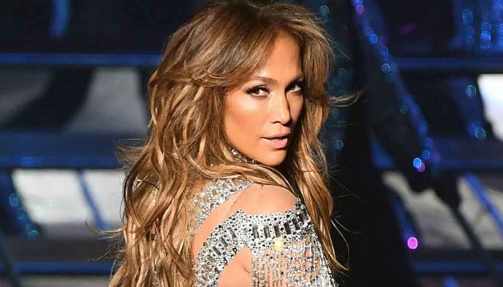 Jennifer Lopez Celebrates 'On The Floor' Streaming Milestone