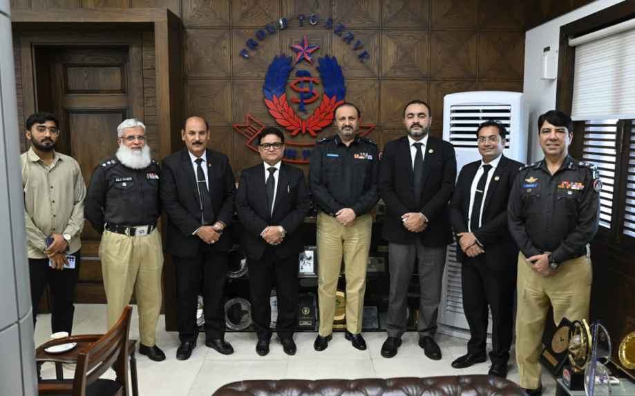 IG Sindh, Bar Council Delegation Discuss Legal Affairs, Cooperation