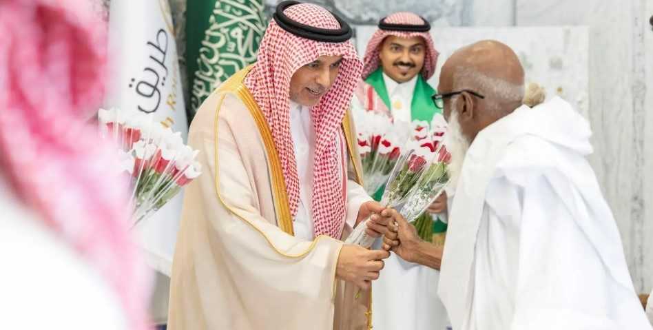 SDAIA Chief Reviews AI Operations in Makkah Route Terminal
