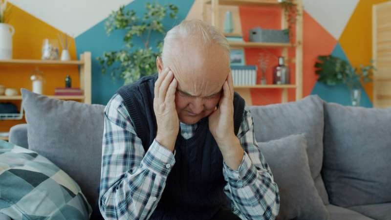 In middle-aged and older adults, migraine with aura associated with higher stroke risk