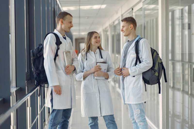 How medical education can revive the physician–scientist pipeline