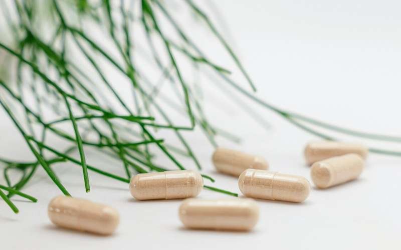 Can Supplements Containing NMN, NAD+ and Resveratrol Slow Aging? Here's What the Evidence Says