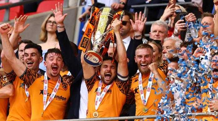 McBurnie's Late Goal Sends Hull City Back to Premier League