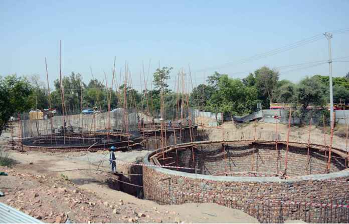 Workers Rush to Build Modern Sewage System at Sohni Dharti Chowk