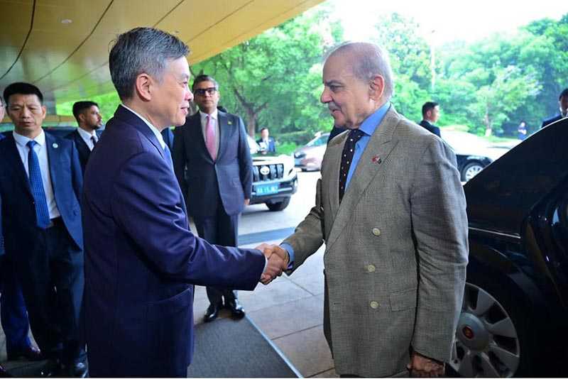 Governor of Zhejiang Province Welcomes Prime Minister Shehbaz Sharif for Pakistan-China Business Conference
