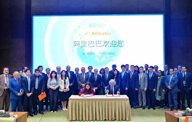 Prime Minister Shehbaz Sharif and Alibaba's Joe Tsai Sign Strategic Framework for Digital Transformation in Pakistan
