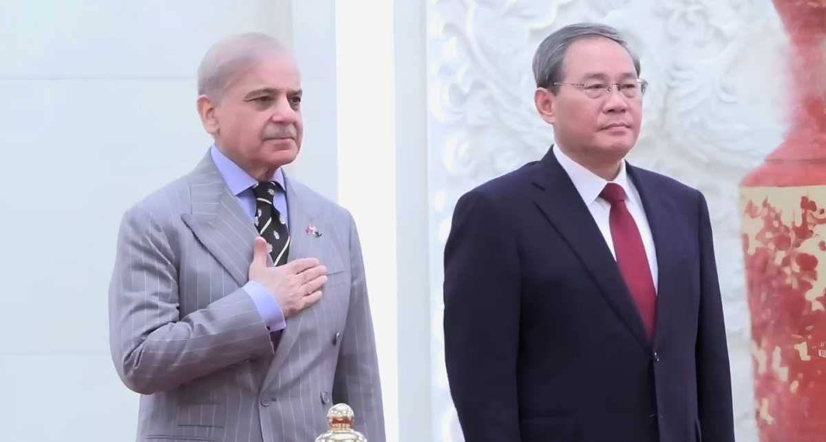 Prime Minister Shehbaz Sharif Meets Chinese Premier Li Qiang in Beijing to Discuss Middle East Peace