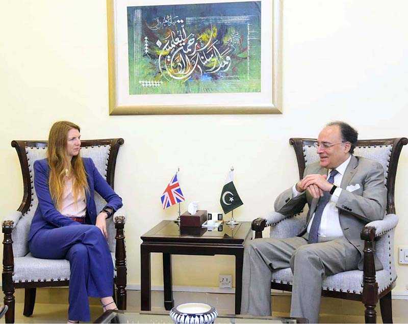 Federal Minister for Finance Meets British High Commissioner to Discuss Economic Cooperation and Reforms