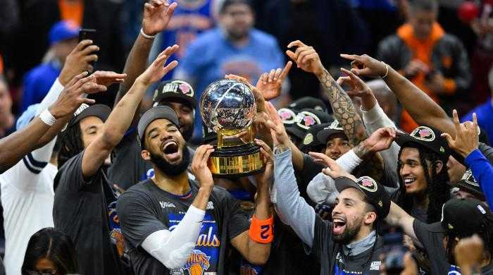 Knicks Triumph Over Cavaliers, Extend Playoff Winning Streak to 11 Games, Reaching First NBA Finals Since 1999