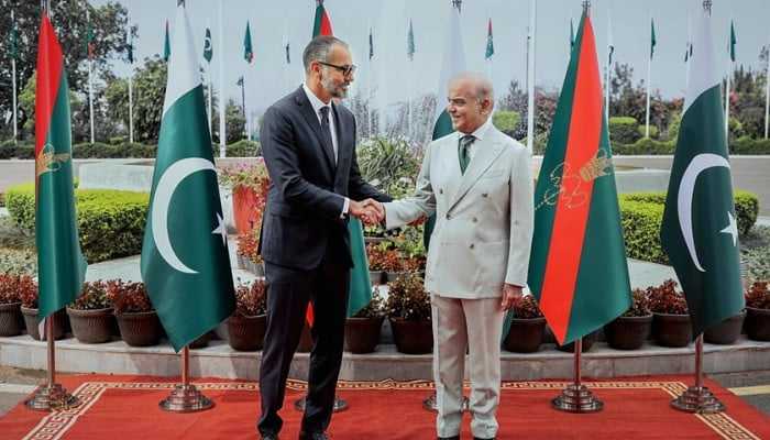 Aga Khan Concludes Seven-Day Pakistan Visit After High-Level Meetings and Community Engagement