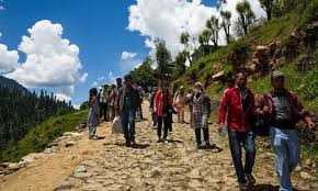 KP's Hill Stations Bloom as Tourists Celebrate Eid with Barbecue Festivities