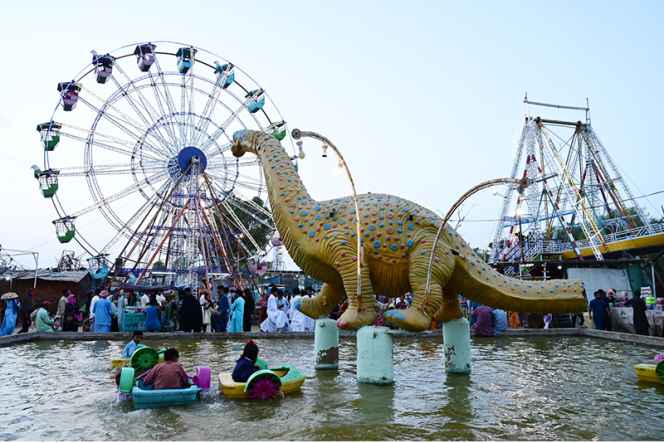 Kids Delight in Boating and Electrical Swings at Funland During Second Day of Eidul Azha