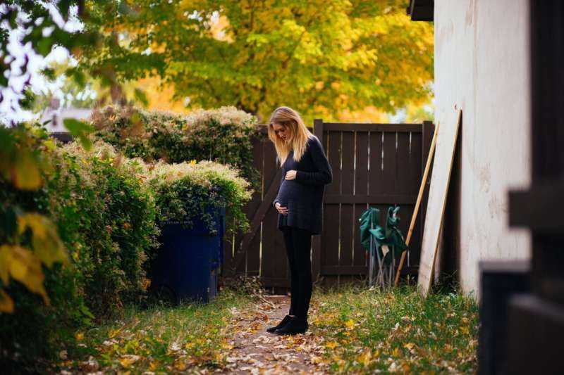 Light Movement Linked to Lower Risk of Complications During Pregnancy