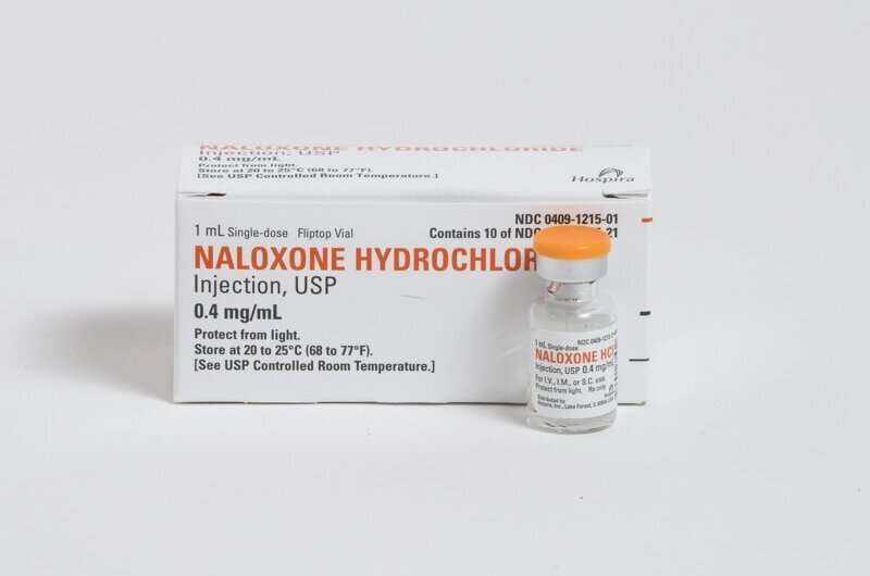 Naloxone Use During Cardiac Arrest Linked to Better Survival Rates