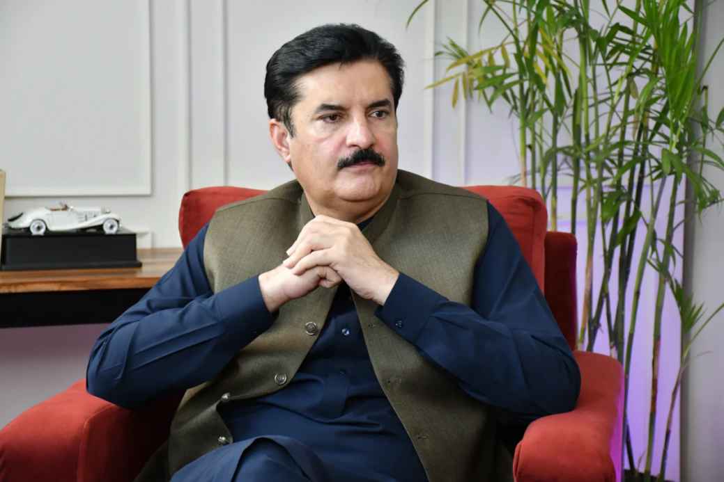 Governor Kundi Urgently Directs Measures to Alleviate Gas Shortages in Dera Ismail Khan