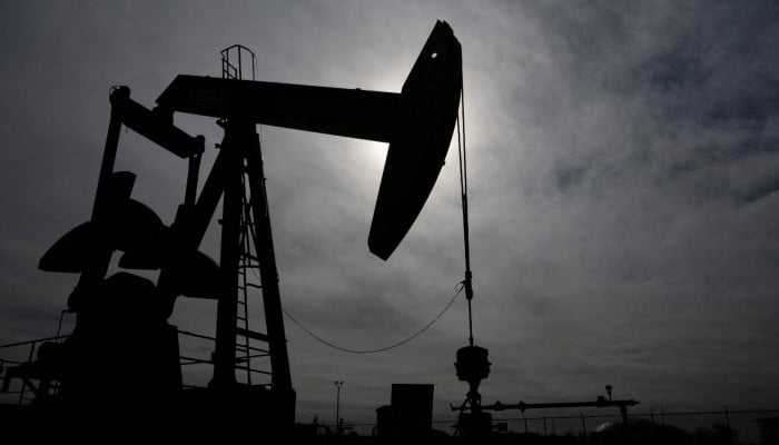 Oil steadies as uncertainty over US-Iran talks keeps markets on edge