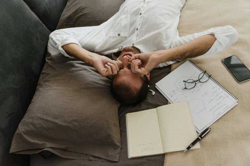 Feeling Older Than Your Age Linked to Poorer Sleep and Worse Daytime Functioning