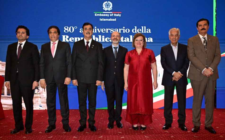 Gilani Reaffirms Commitment to Strengthening Pakistan–Italy Relations