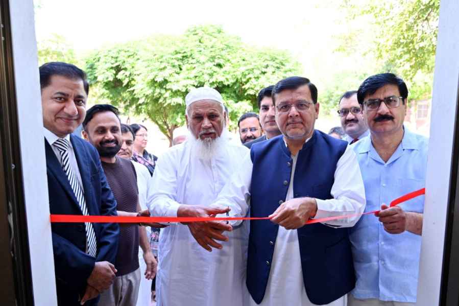 UoS Alumnus Donates Fully Furnished Alumni Office