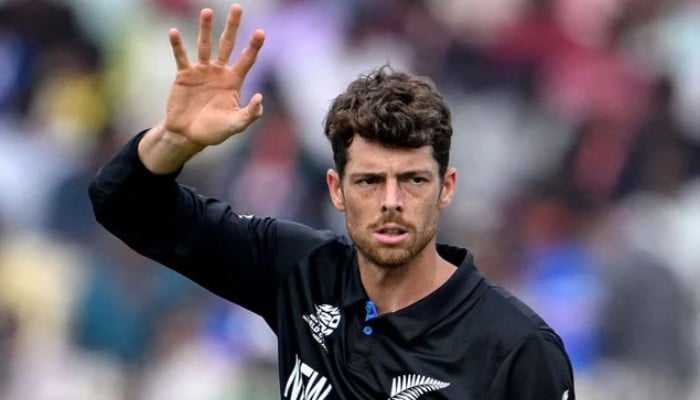 Mitchell Santner Claims He Was Paid Only 50% Fee for IPL Season Hit by Injuries