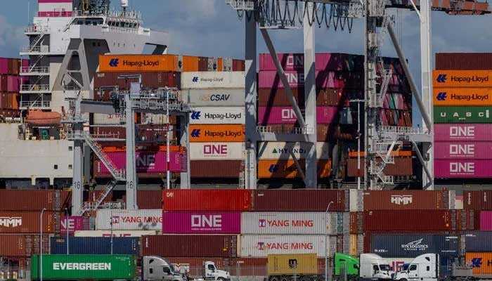 Pakistan Trade Deficit Widens 17.5% to $34.8bn in FY26 Amid Weak Exports