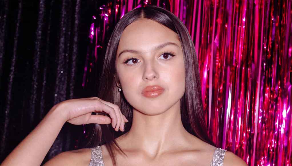 Olivia Rodrigo and Charli XCX Bond Despite Rumored Feud with Taylor Swift