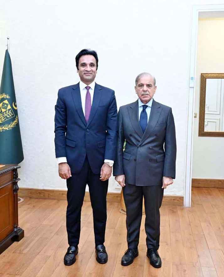 Member of the National Assembly Gul Asghar Khan Meets with Prime Minister Muhammad Shehbaz Sharif