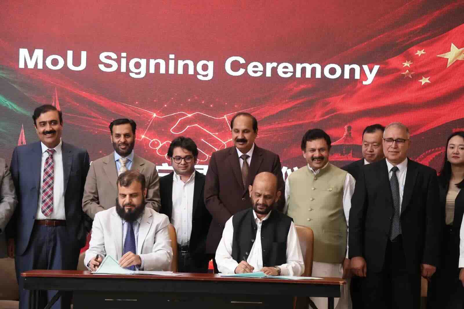 Pakistan, Chinese Firms Sign 10 MOUs for Pharmaceutical Investment and API Production