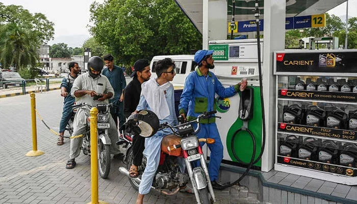 Govt hikes petrol by Rs14.92, diesel price jumps to nearly Rs415 per litre