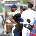Karachi drivers risk Rs15,000 penalty for incorrect lane usage