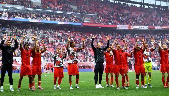 Bayern Munich secures Bundesliga title; Leverkusen stumbles at Freiburg