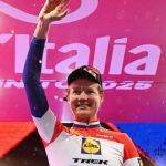 Daan Hoole wins wet time trial, Del Toro keeps Giro lead
