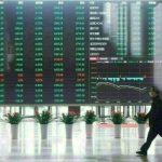 EV Stocks Propel Hong Kong Market to Peak in a Month on Trade Optimism