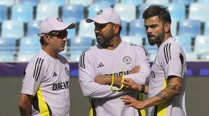 Gambhir speaks out on Test futures for Kohli and Sharma