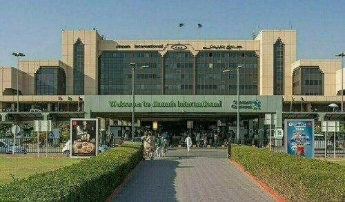 Karachi Airport suspends flight operations until midnight