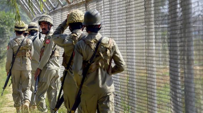 Kashmiris Observe, Await, and Ready for War on Both Sides of LoC
