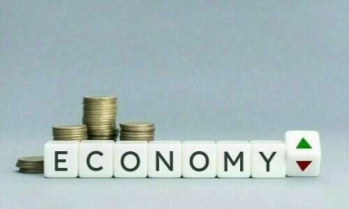 Pakistan’s economy slows at FY25 start but is set for a rebound later.