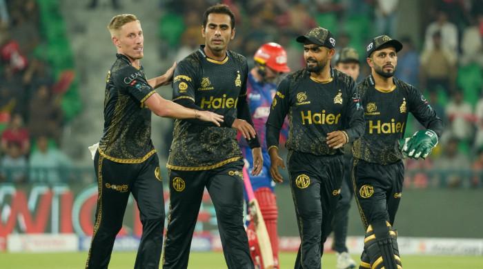 Peshawar Zalmi, Powered by Mohammad Ali, Limit Islamabad United to 143-9