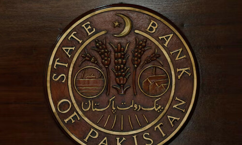 Policy rate likely unchanged by Pakistan’s central bank due to inflation, geopolitical risks: Reuters survey