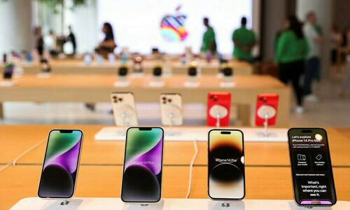 Tariffs to cost Apple $900m; US iPhone supply chain expands to India