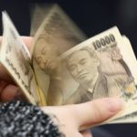 Yen weakens as BOJ maintains rates amid tariffs
